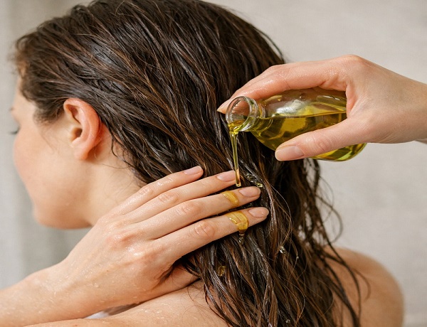 Zeytinyağının Saça ve Cilde Faydaları